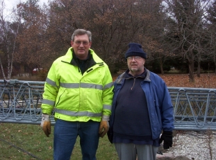 Craig, N9ETD (left) purchased the tower from Richard, NJ9K